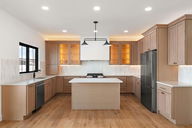 3979 Tomahawk Circle, La Porte, IN 46350