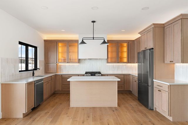 3979 Tomahawk Circle, La Porte, IN 46350