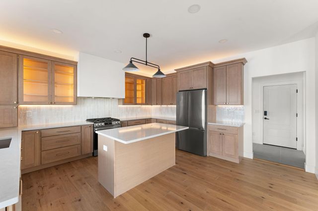 3979 Tomahawk Circle, La Porte, IN 46350