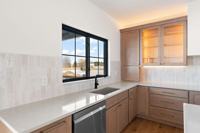 3979 Tomahawk Circle, La Porte, IN 46350