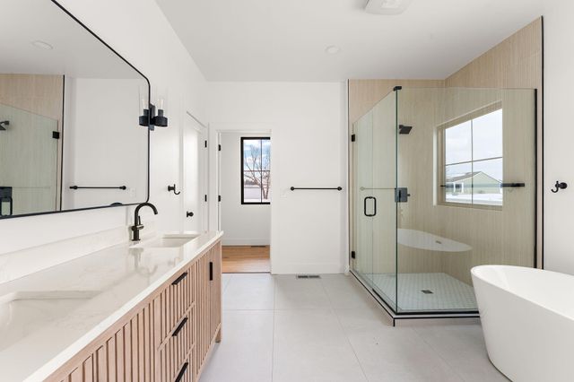 3979 Tomahawk Circle, La Porte, IN 46350