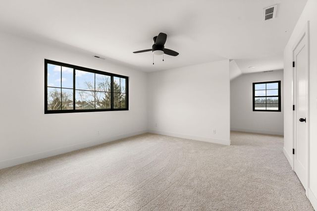 3979 Tomahawk Circle, La Porte, IN 46350