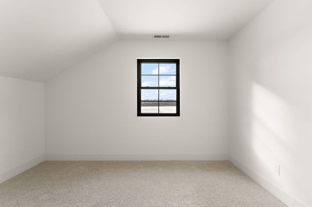 3979 Tomahawk Circle, La Porte, IN 46350