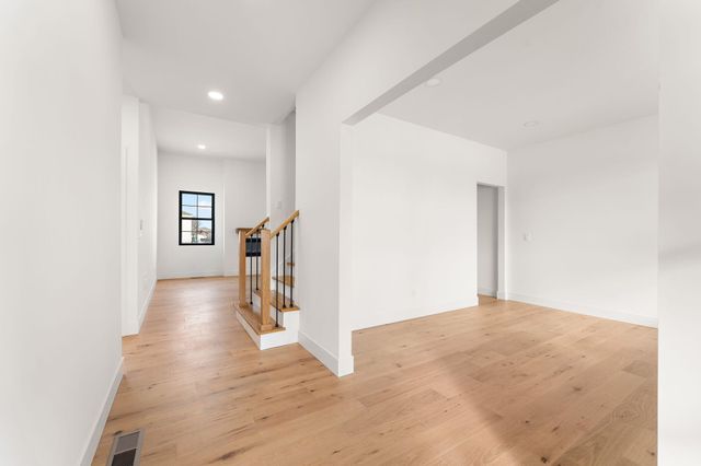 3979 Tomahawk Circle, La Porte, IN 46350