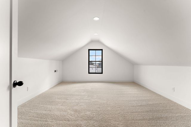 3979 Tomahawk Circle, La Porte, IN 46350