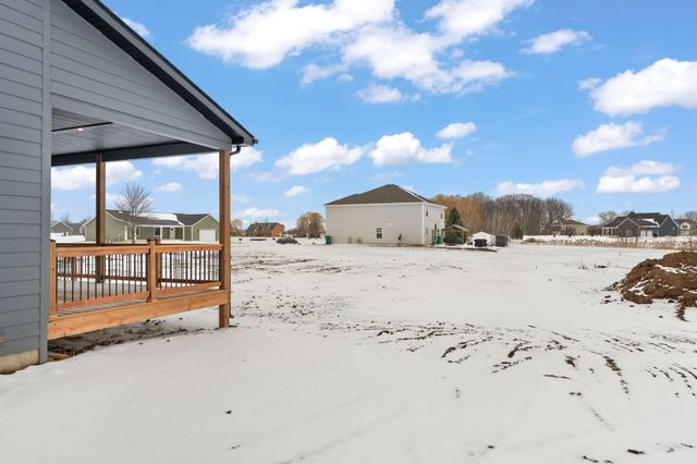 3979 Tomahawk Circle, La Porte, IN 46350