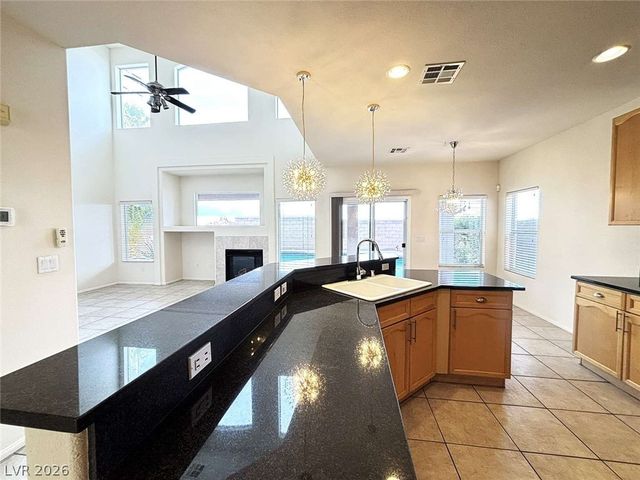 460 Crocus Hill Street, Las Vegas, NV 89138