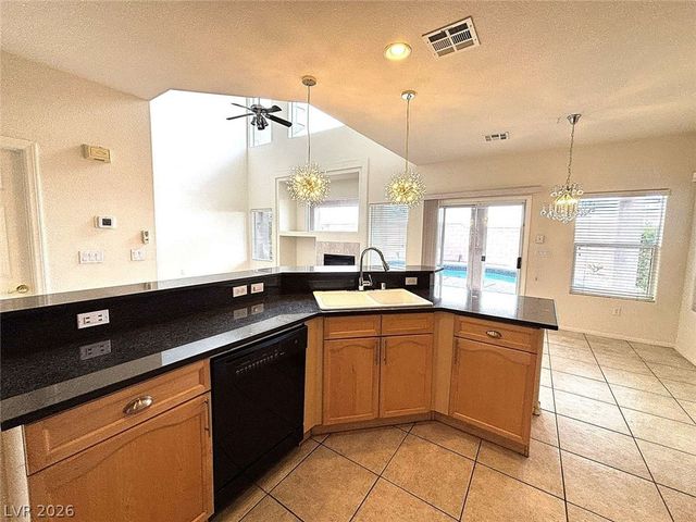460 Crocus Hill Street, Las Vegas, NV 89138