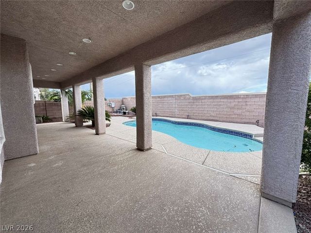 460 Crocus Hill Street, Las Vegas, NV 89138