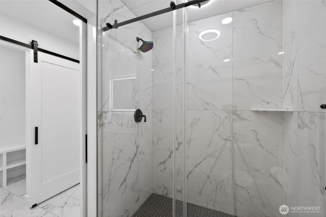 21401 SE 16th Place, Sammamish, WA 98074