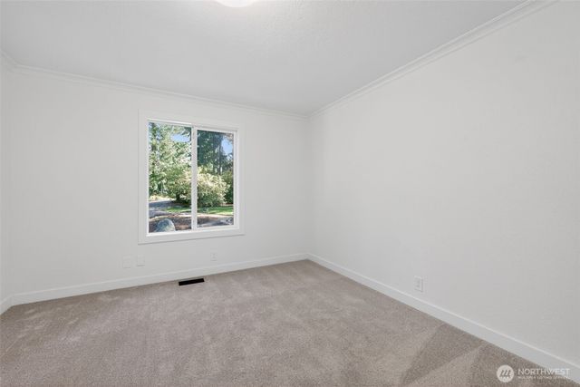 21401 SE 16th Place, Sammamish, WA 98074