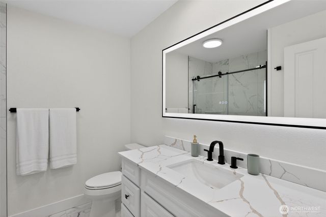 21401 SE 16th Place, Sammamish, WA 98074