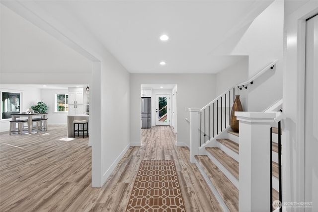 21401 SE 16th Place, Sammamish, WA 98074