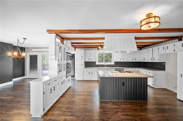 391 Lake Hill Drive, Thomasville, NC 27360