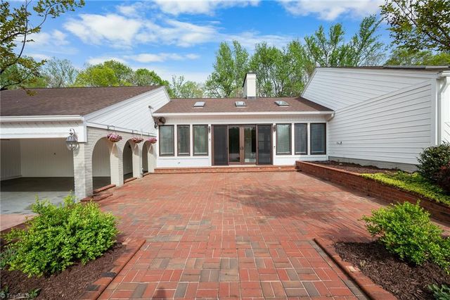 391 Lake Hill Drive, Thomasville, NC 27360