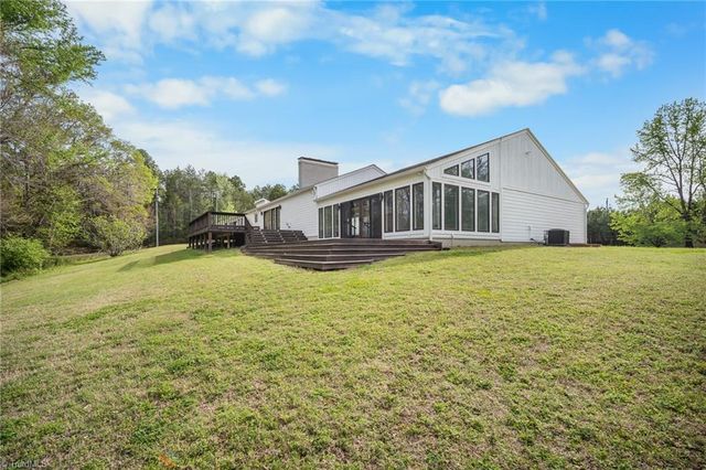 391 Lake Hill Drive, Thomasville, NC 27360