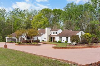391 Lake Hill Drive, Thomasville, NC 27360