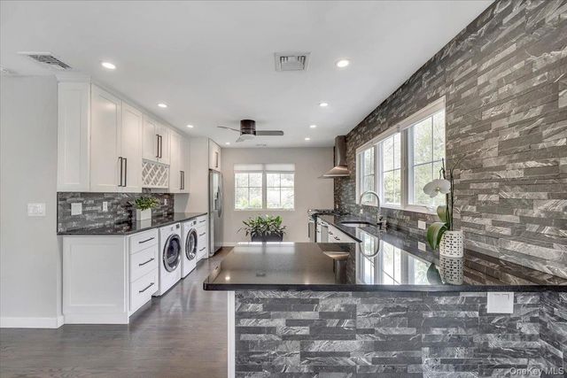 10 Sandhage Drive, Pearl River, NY 10965