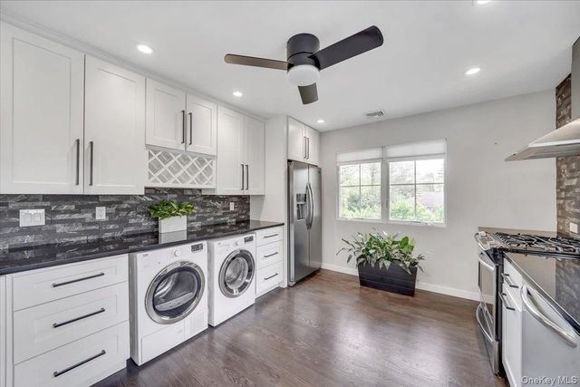 10 Sandhage Drive, Pearl River, NY 10965