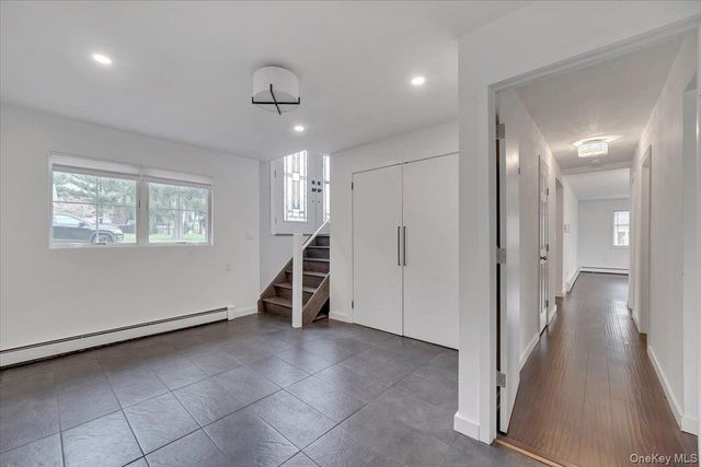 10 Sandhage Drive, Pearl River, NY 10965