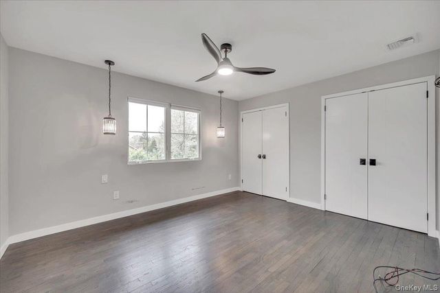 10 Sandhage Drive, Pearl River, NY 10965