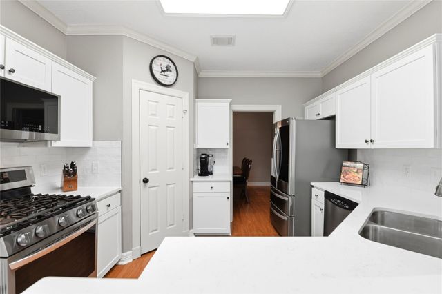 1623 Sandy Park Dr, Kingwood, TX 77339