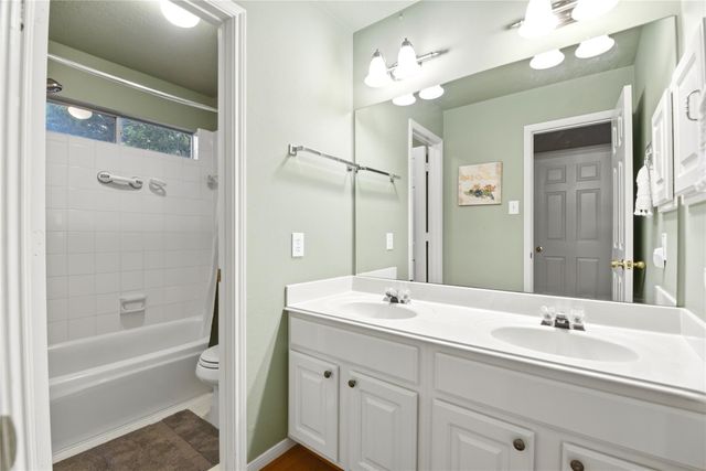 1623 Sandy Park Dr, Kingwood, TX 77339