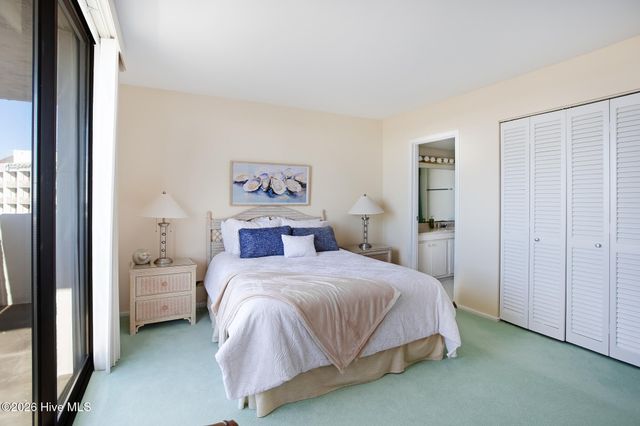 1704 N Lumina Avenue 7-F, Wrightsville Beach, NC 28480