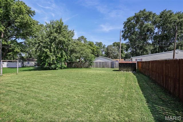 203 Stites Avenue, Fairview Heights, IL 62208