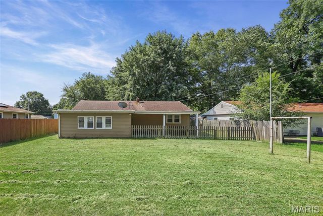 203 Stites Avenue, Fairview Heights, IL 62208