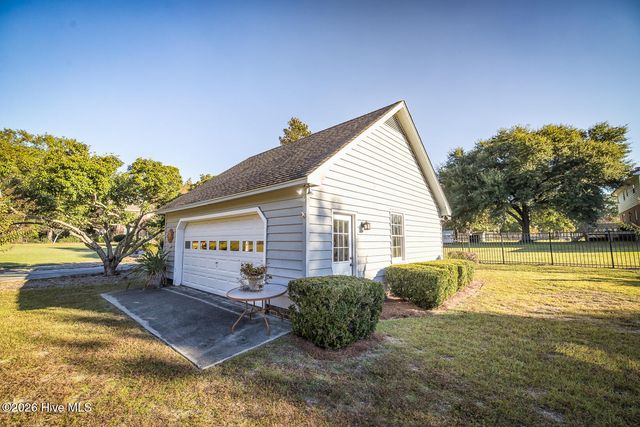 140 Spring Creek Lane, Wilmington, NC 28411