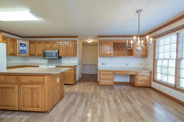 140 Spring Creek Lane, Wilmington, NC 28411
