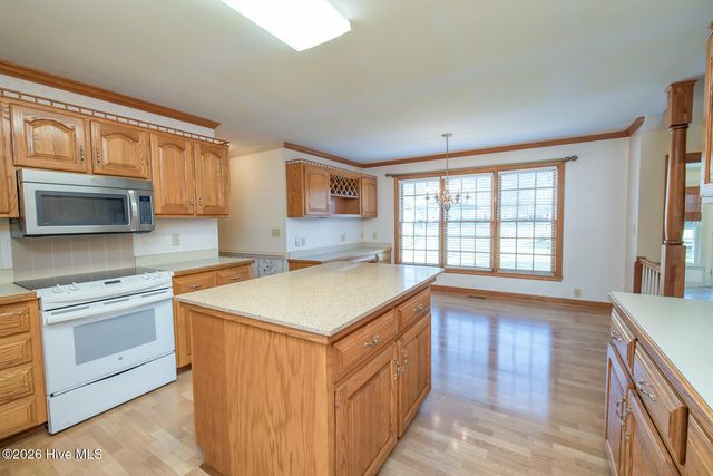 140 Spring Creek Lane, Wilmington, NC 28411
