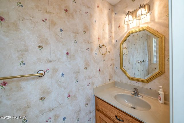 140 Spring Creek Lane, Wilmington, NC 28411