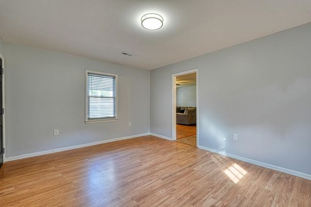 102 Stoneledge Drive, Woodruff, SC 29388