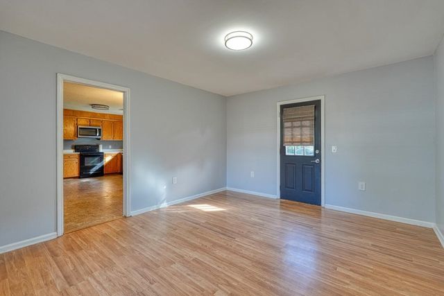 102 Stoneledge Drive, Woodruff, SC 29388