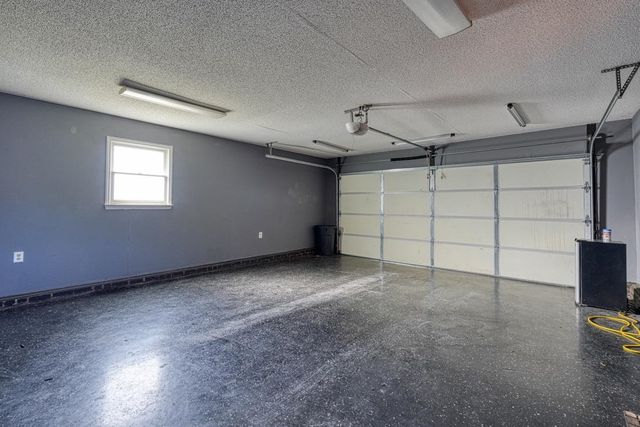 102 Stoneledge Drive, Woodruff, SC 29388