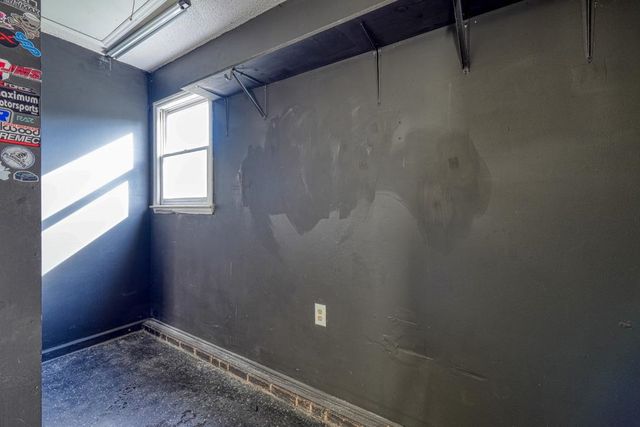 102 Stoneledge Drive, Woodruff, SC 29388