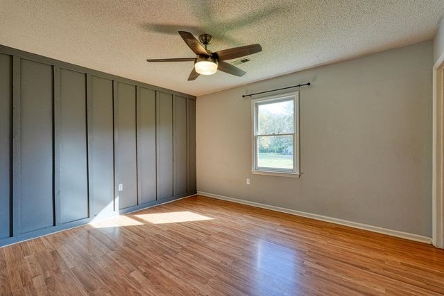 102 Stoneledge Drive, Woodruff, SC 29388