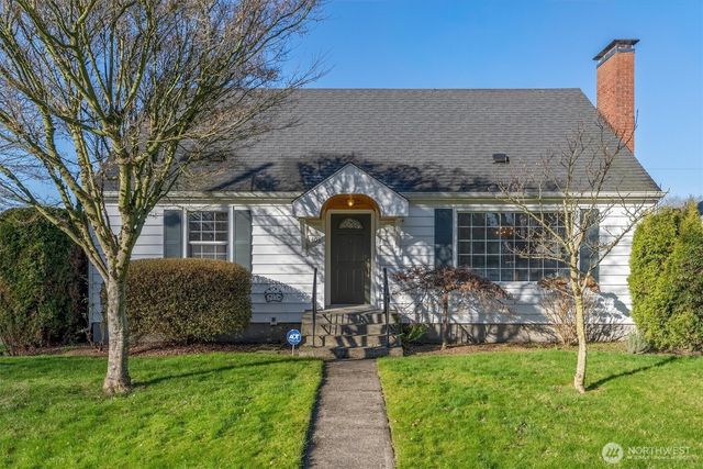 1403 18th Avenue, Longview, WA 98632