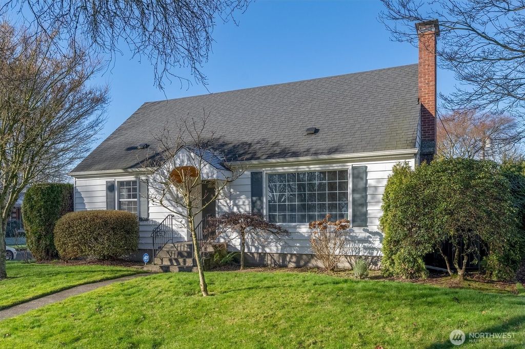1403 18th Avenue, Longview, WA 98632