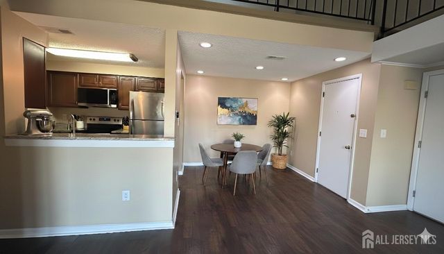 9002 Tamarron Drive, Plainsboro, NJ 08536