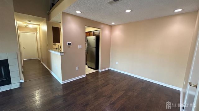 9002 Tamarron Drive, Plainsboro, NJ 08536