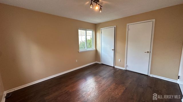 9002 Tamarron Drive, Plainsboro, NJ 08536