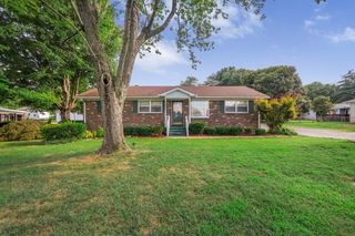 223 Westland St, Portland, TN 37148