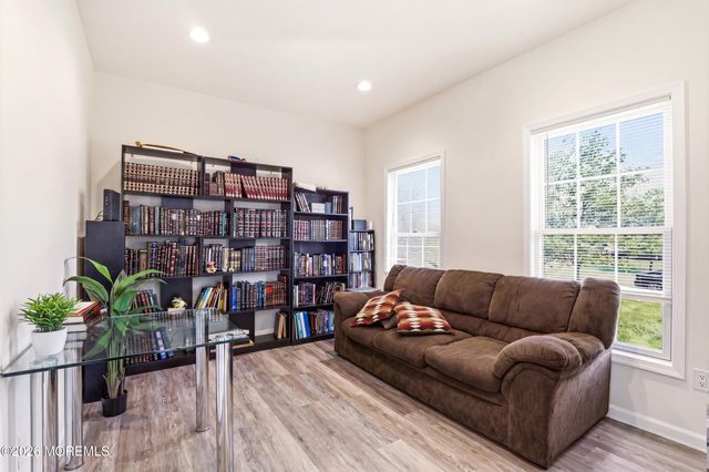 114 Adams Way, Jackson, NJ 08527