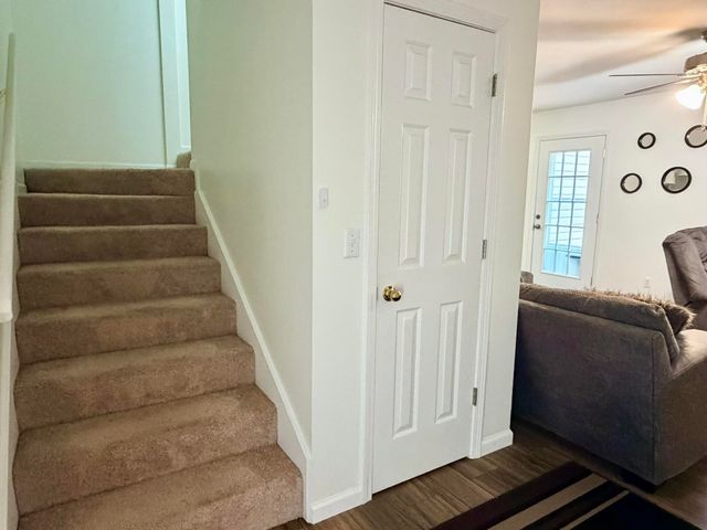 1605 Mary Lane, Aurora, MO 65605