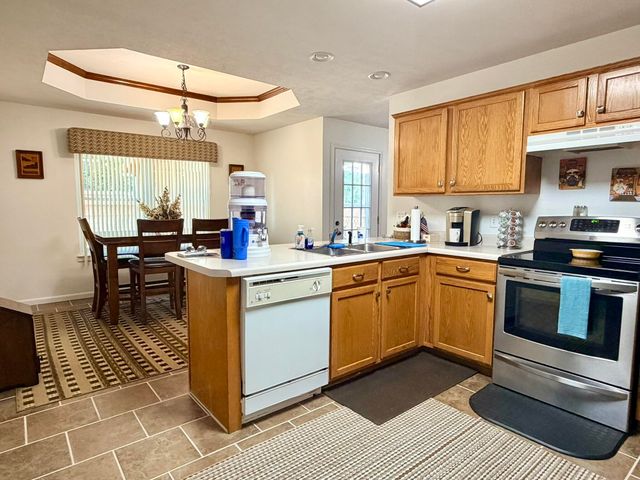 1605 Mary Lane, Aurora, MO 65605