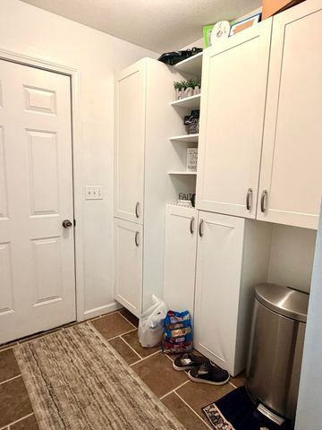 1605 Mary Lane, Aurora, MO 65605