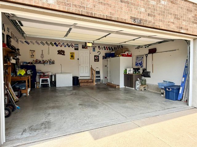 1605 Mary Lane, Aurora, MO 65605